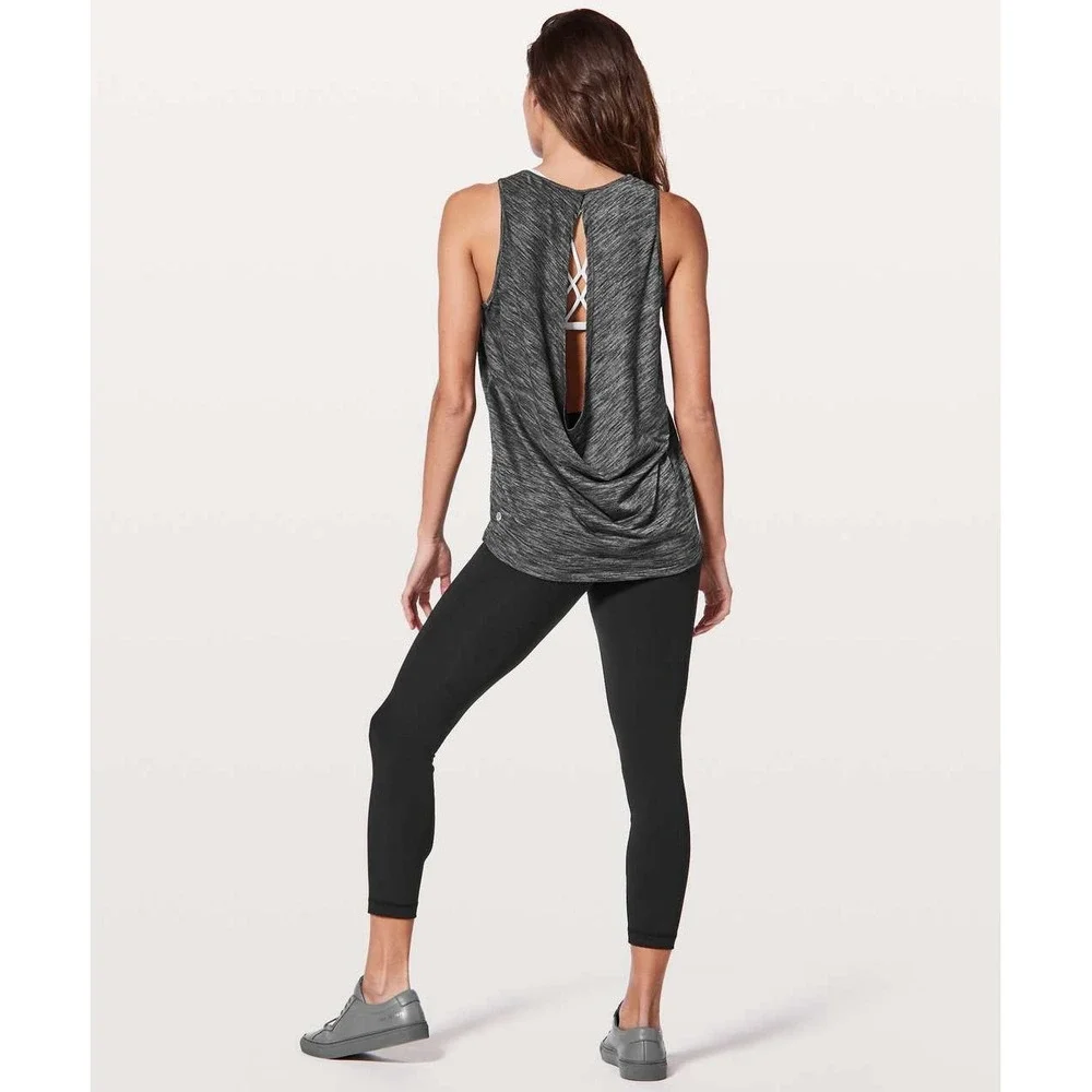 2PC- Lululemon 10 Long Distance Short Sleeve +Low Key Tank SilverHeathered Black